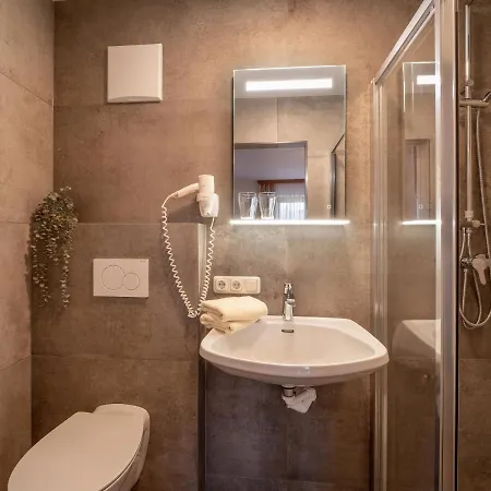 Apartment-pension Schmiedererhof * Sankt Johann in Tirol