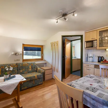 Apartment-pension Schmiedererhof *