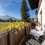 Apartment-pension Schmiedererhof *